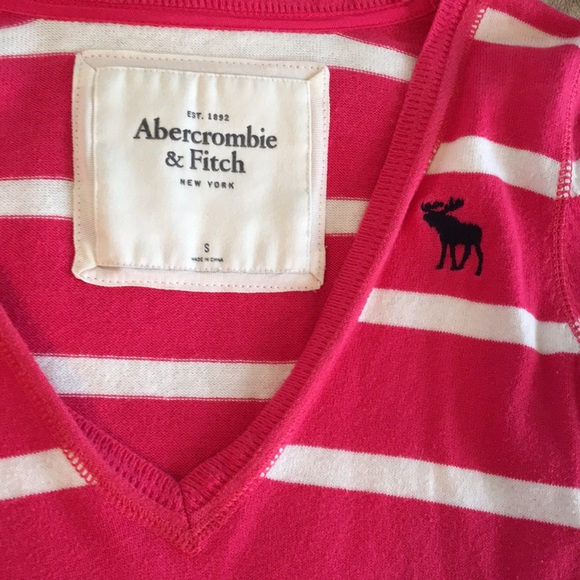 Abercrombie v neck sweater small - Picture 2 of 2